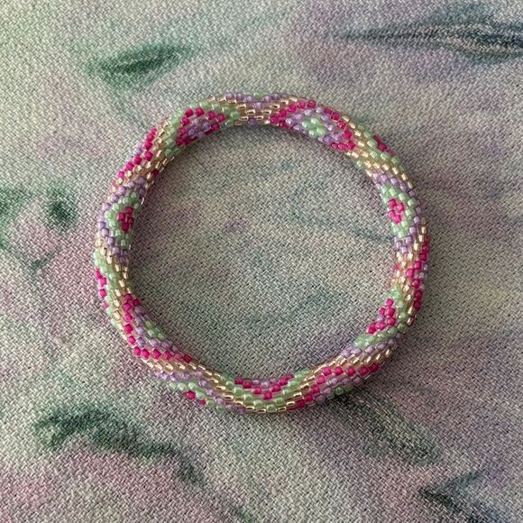 Sashka & co. Handcrafted Beaded Bracelet - Pink, Green, Purple 7” 🆕 - Picture 2 of 2